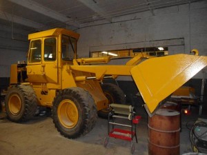 JOHN DEERE LOADER-1